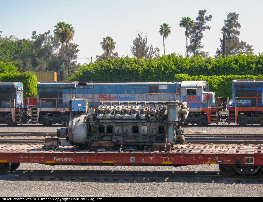 FXE Flat Car with Prime mover from SW10 Locomotive